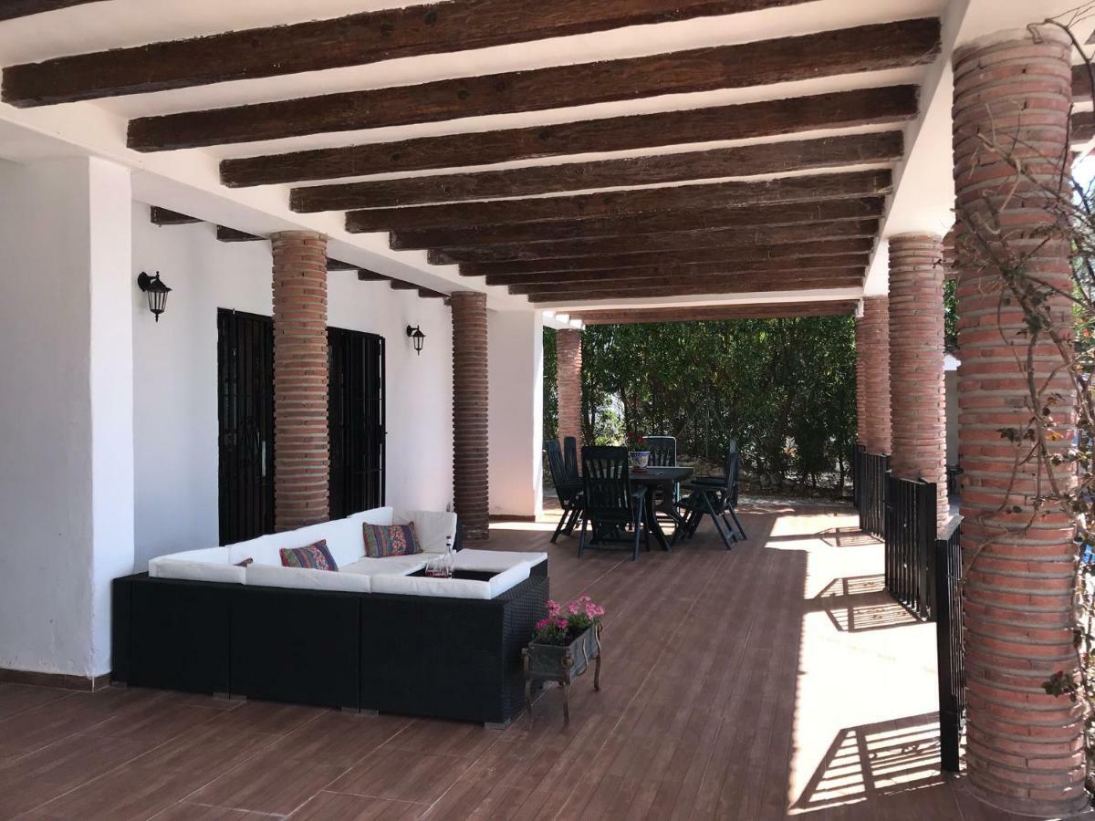Villa Zahar Periana Exterior photo